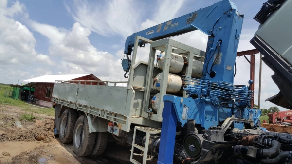 ขายคับ HINO 3H สองเพลาสโลว์เครื่องJOเทอร์โบอินเตอร์ติดเครน5ตันรถสวยพร้อมใช้