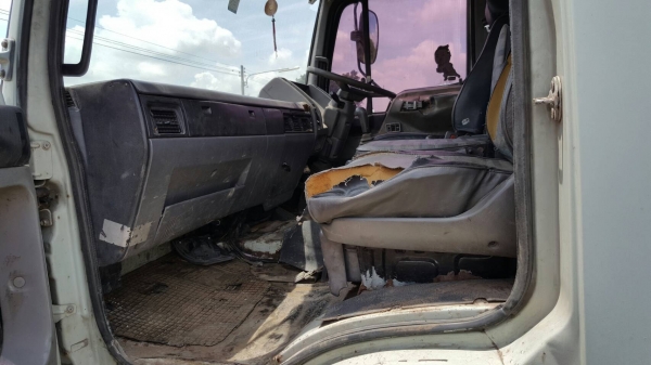 ขายคับ HINO 3H สองเพลาสโลว์เครื่องJOเทอร์โบอินเตอร์ติดเครน5ตันรถสวยพร้อมใช้