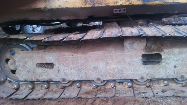 ขายรถแบคโฮ KOMATSU PC40-6 หัวคีปไม้กับบุ้งกี๋ พร้อมหางลาก ราคา 300000