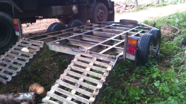 ขายรถแบคโฮ KOMATSU PC40-6 หัวคีปไม้กับบุ้งกี๋ พร้อมหางลาก ราคา 300000 ขายรถแบคโฮ KOMATSU PC40-6 หัวคีปไม้กับบุ้งกี๋ พร้อมหางลาก ราคา 300000