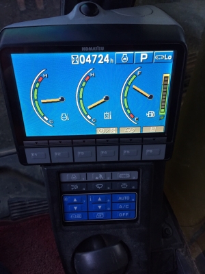 ขายรถแบคโฮ KOMATSU PC160-8 LC ไมล์ 4700 ชม.ราคา 1750000