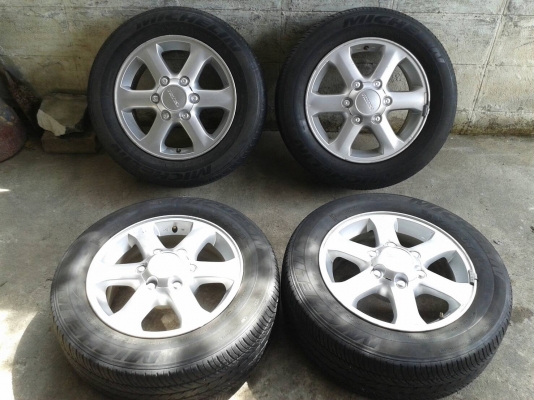 ล้ออีสุ ขอบ16นิ้ว6รู พร้อมยาง สวยๆ ชุดนี้ ราคา 5700 บาท