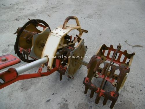 เครื่องกำจัดวัชพืชในร่องข้าว รหัสสินค้า : 80903790 ยี่ห้อ : MINIKARUCHI รุ่น : FKW