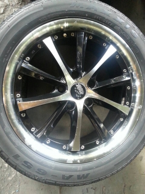 MAX SSW ขอบ 17 ET40 5รู 114 พร้อมยางMAXXIS 225-50-17 ปลายปี13 MAX SSW ขอบ 17 ET40 5รู 114 พร้อมยางMAXXIS 225-50-17 ปลายปี13