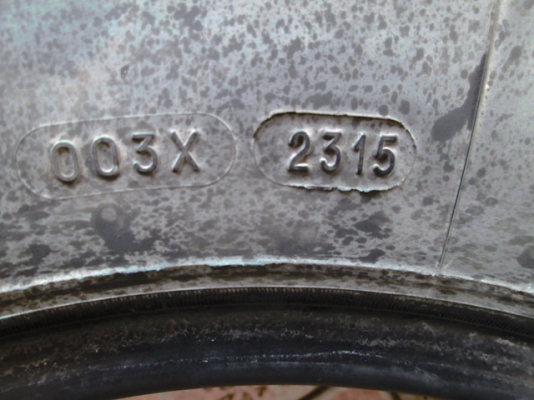 ขายยาง MICHELIN XCD 215R-15C ปี2315 สวยๆ 1คู่