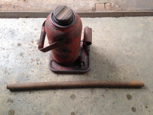 กรรไกรแท่นตัดเหล็ก made in western germany แม่แรง ถังฉีดยา กรรไกรแท่นตัดเหล็ก made in western germany แม่แรง ถังฉีดยา