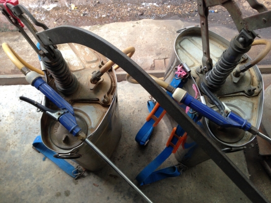 กรรไกรแท่นตัดเหล็ก made in western germany แม่แรง ถังฉีดยา