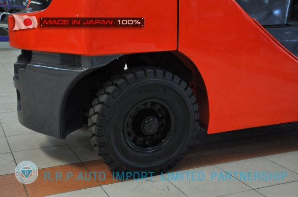 ขายรถโฟล์คลิฟท์มือสอง TOYOTA รุ่น 8FD25-38928 ราคา 580,000 บาท นำเข้าจากประเทศญี่ปุ่น 100\% ไม่เคยใช้งานในไทย