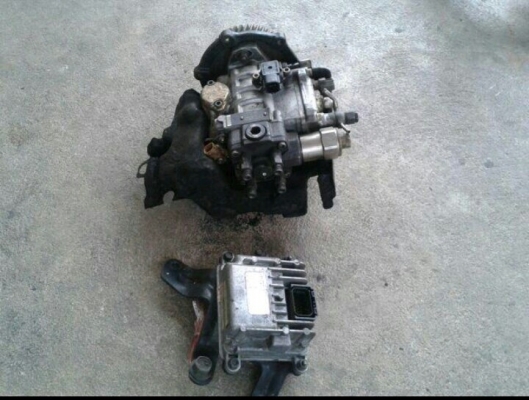 ปั๊มไฟฟ้าพร้อมกล่องอีซูซุ3. 0ไดเร็ค