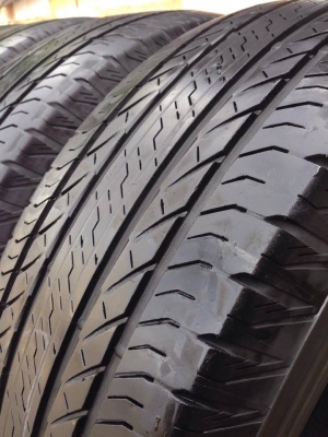 ยาง Bridgstone 265-70-16 ปี 15 ครบชุด 4 เส้น 6000  สภาพสวยๆไม่มีปะไม่บวมไม่กินข้าง ดอกยางเหลือเยอะเอาไปวิ่งกันใด้อีกยาวค่ะ