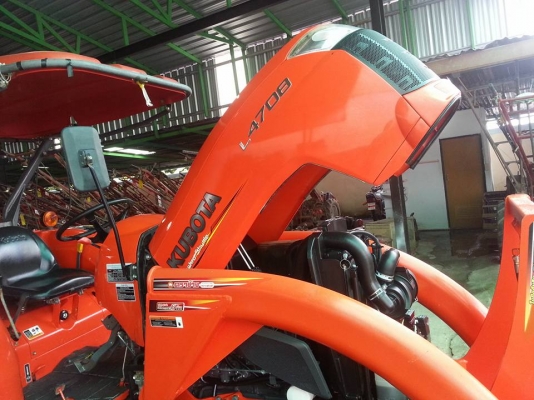 คูโบต้า L4708 4 WD ใบมีดดันหน้าช้าง ผานหลังช้าง DH246F ทำงาน 415 ชั่วโมง จดทะเบียน ส.ค.2556