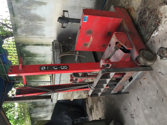 ขายรถแฮนด์ลิฟยกได้1ตันขาดแบตเตอร์รีสภาพสวยราคาถูกๆครับ