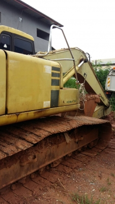 ขออนุญาติขายPC200-6เอกสารไฟฟ้าครบพร้อมใช้ ราคา 750000 สนใจติดต่อ 0853224877-0988930465