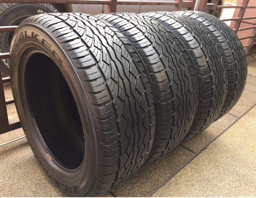 ยาง FALKEN 275 55 20 ปี13 ดอกเต็ม ไม่มีปะ ราคาไม่แพง