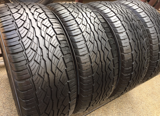 ยาง FALKEN 275 55 20 ปี13 ดอกเต็ม ไม่มีปะ ราคาไม่แพง ยาง FALKEN 275 55 20 ปี13 ดอกเต็ม ไม่มีปะ ราคาไม่แพง