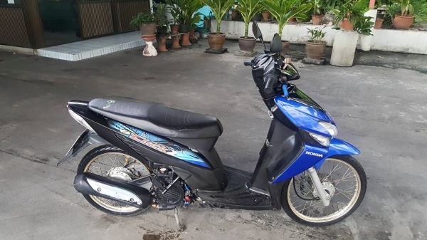 ขออนุญาติขาย HONDA CLICK 110 COMBI BRAKE สภาพแต่งซิ่ง