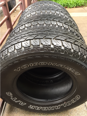 ยาง Yokohama 265 70 16 ปลายปี13 ดอกเต็ม ใช้กันยาว ราคาไม่แพง