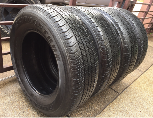 ยาง Bridgestone 265 65 17 กลางปี14 ดอกเยอะ พร้อมใช้งาน ราคาไม่แพง