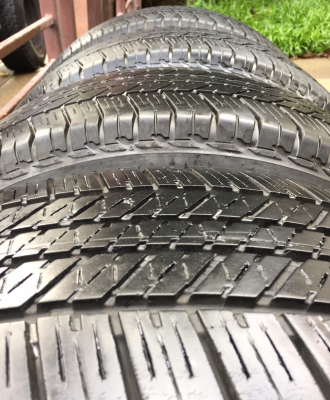 ยาง Bridgestone 265 65 17 กลางปี14 ดอกเยอะ พร้อมใช้งาน ราคาไม่แพง ยาง Bridgestone 265 65 17 กลางปี14 ดอกเยอะ พร้อมใช้งาน ราคาไม่แพง