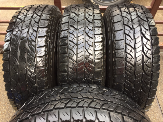 ล้อแท้ Apache ขอบ15 สภาพสวย ไม่มีซ่อม พร้อมยาง All Yokohama 30 9.5 R15 ดอกเต็ม ราคาไม่แพง