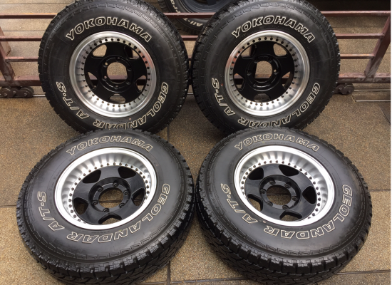 ล้อแท้ Apache ขอบ15 สภาพสวย ไม่มีซ่อม พร้อมยาง All Yokohama 30 9.5 R15 ดอกเต็ม ราคาไม่แพง