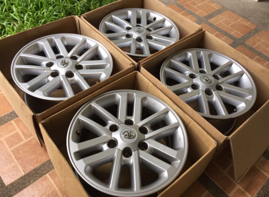 ล้อแท้ Toyota VIGO Champ 4x4 ตัวTop สภาพสวย ไม่เคยซ่อม พร้อมน็อตโตโยต้าแท้ครบ 24ตัว ราคาไม่แพง