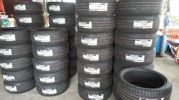 ยางใหม่ปีเก่า205/40/17 ปี 15 NEXEN เกาหลี เส้นละ1,650 บาท