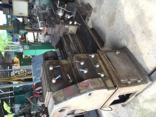 ขายเครื่องกลึง6ฟุต3เพลาเกียร์บ็อกต้าชิงใต้หวันราคาเบาๆครับ