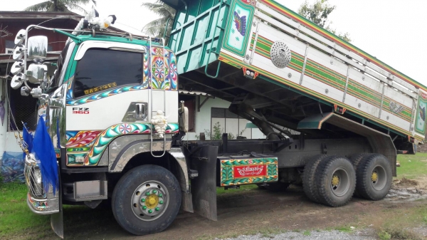 ขายค่ะ..ISUZU  เดก้า  360  ปี 2555  รถสวยมากๆๆ  สภาพดี...พร้อมใช้...พร้อมโอน...โทร089-3818694  ดวงนภา