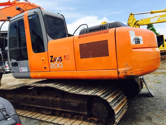 ขายรถแบคโฮ HITACHI ZX200-1 ไมล์ 8000 ชม.ราคา 1750000