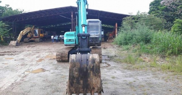 ขาย!! >>> Kobelco Sk120 Mark5 <<< เอกสารอินวอย ไฟฟ้าครบ เครื่องดี ปั้มแรง ช่วงล่างแน่น ราคา 750,000 บาท ขาย!! >>> Kobelco Sk120 Mark5 <<< เอกสารอินวอย ไฟฟ้าครบ เครื่องดี ปั้มแรง ช่วงล่างแน่น ราคา 750,000 บาท