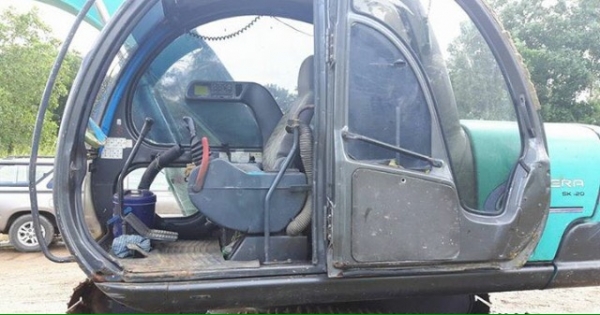 ขาย!! >>> Kobelco Sk120 Mark5 <<< เอกสารอินวอย ไฟฟ้าครบ เครื่องดี ปั้มแรง ช่วงล่างแน่น ราคา 750,000 บาท ขาย!! >>> Kobelco Sk120 Mark5 <<< เอกสารอินวอย ไฟฟ้าครบ เครื่องดี ปั้มแรง ช่วงล่างแน่น ราคา 750,000 บาท