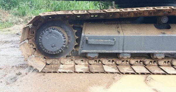 ขาย!! >>> Kobelco Sk120 Mark5 <<< เอกสารอินวอย ไฟฟ้าครบ เครื่องดี ปั้มแรง ช่วงล่างแน่น ราคา 750,000 บาท ขาย!! >>> Kobelco Sk120 Mark5 <<< เอกสารอินวอย ไฟฟ้าครบ เครื่องดี ปั้มแรง ช่วงล่างแน่น ราคา 750,000 บาท