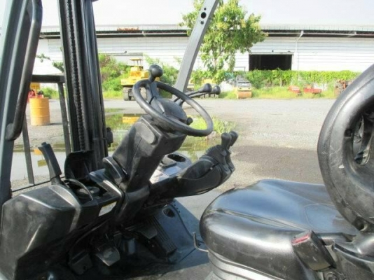 โฟล์คลิฟท์ Toyota 2.5 ตัน รุ่น 8 เสาสูง เครื่องเบนซินแก๊ส สวย โฟล์คลิฟท์ Toyota 2.5 ตัน รุ่น 8 เสาสูง เครื่องเบนซินแก๊ส สวย