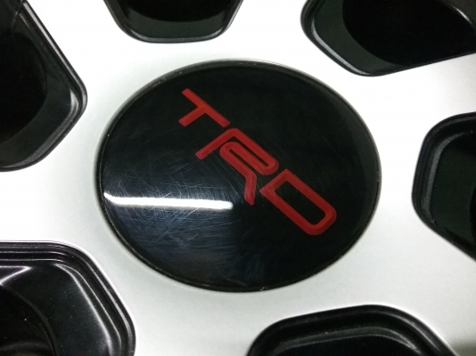 แม็กพร้อมยางรีโว่TRDขอบ17 ยาง265/65/17ยางป้ายแดงปี 16