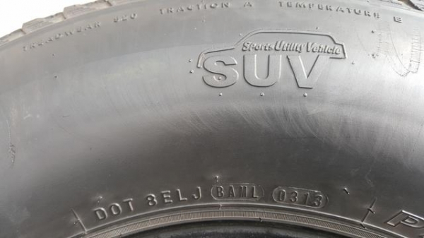 ขออนุญาตขาย ยาง OFF ROAD NEXEN ปี 13 265/70/16 ดอกเต็ม