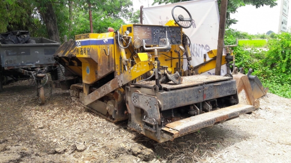 ขายรถปูยาง  SUMITOMO สินค้าเก่านอกปูได้ 2.50 เมตร