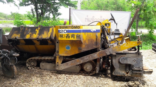 ขายรถปูยาง  SUMITOMO สินค้าเก่านอกปูได้ 2.50 เมตร