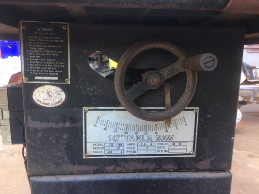 โต๊ะเลื่อยวงเดือน หน้าโต๊ะทำด้วยเหล็กหล่องานเก่าเก็บแข็งแรงมาก! (มีวีดีโอการทำงาน) โต๊ะเลื่อยวงเดือน หน้าโต๊ะทำด้วยเหล็กหล่องานเก่าเก็บแข็งแรงมาก! (มีวีดีโอการทำงาน)