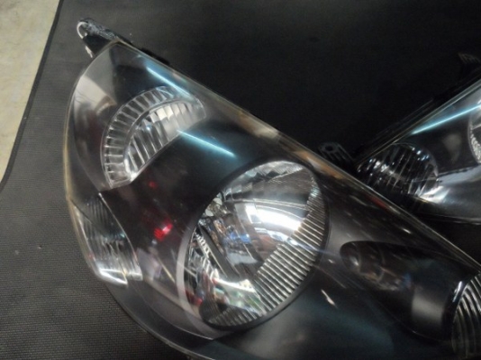 ไฟหน้ารถยนต์ ฮอนด้า โคมดำ แจ๊ส ปี2003 ของแท้นำเข้าจากญี่ปุ่น ไฟหน้ารถยนต์ ฮอนด้า โคมดำ แจ๊ส ปี2003 ของแท้นำเข้าจากญี่ปุ่น