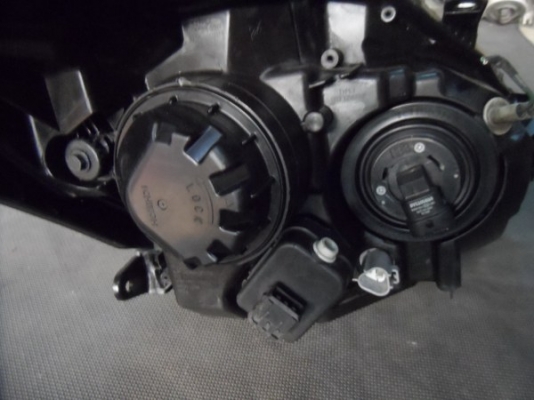 ไฟหน้ารถยนต์มือสอง ซีนอน ครบชุด โตโยต้า วิช ตัว 2 ของแท้นำเข้าจากญี่ปุ่น ไฟหน้ารถยนต์มือสอง ซีนอน ครบชุด โตโยต้า วิช ตัว 2 ของแท้นำเข้าจากญี่ปุ่น