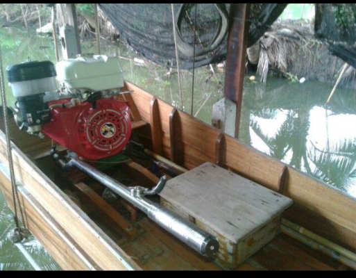 เรือไม้10ศอกพร้อมเครื่อง13แรง เรือไม้10ศอกพร้อมเครื่อง13แรง