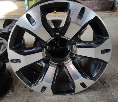 ขายล้อขอบ15 6รู หน้า7 ET20 4 ล้อ