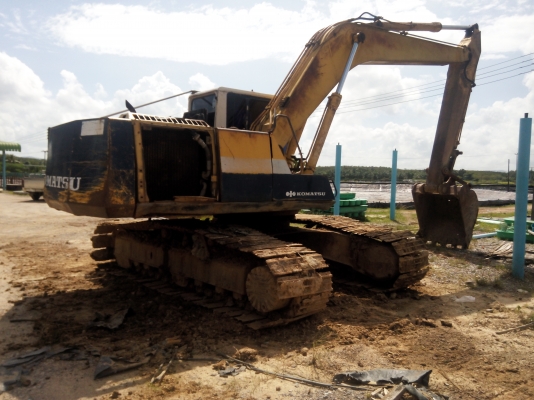 ขายรถแบคโฮ KOMATSU PC200-5 ระบบไฟเต็ม คอลโทรลสั้น ราคา 450000 ขายรถแบคโฮ KOMATSU PC200-5 ระบบไฟเต็ม คอลโทรลสั้น ราคา 450000