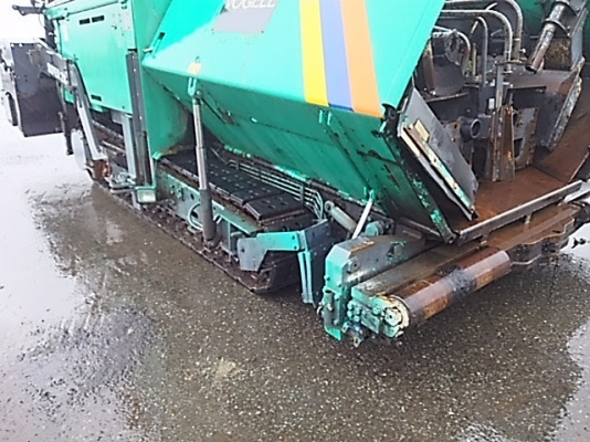 Vogele SUPER 2100 ปูได้ 9 เมตรพร้อมชุดต่อ นำเข้าจากญี่ปุ่น ถึงไทยเร็ว ๆ นี้