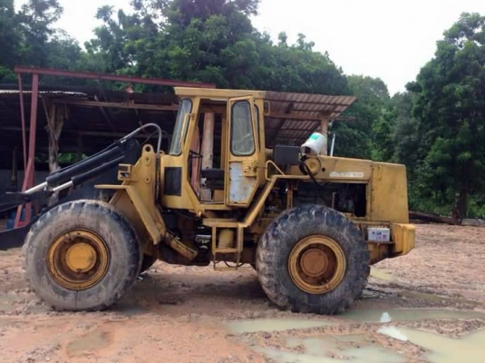 Volvo BM4400 รูปหล่อ มีเก๋ง บุ๋งกี๋ใหญ่ ต่อแขนแล้ว Volvo BM4400 รูปหล่อ มีเก๋ง บุ๋งกี๋ใหญ่ ต่อแขนแล้ว