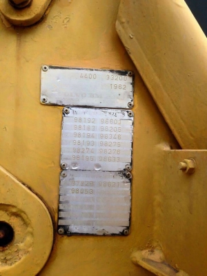 Volvo BM4400 รูปหล่อ มีเก๋ง บุ๋งกี๋ใหญ่ ต่อแขนแล้ว