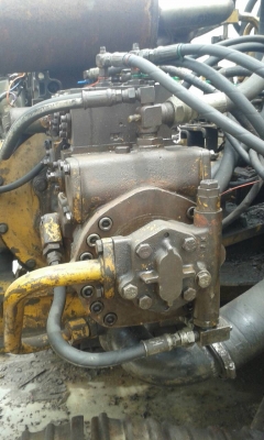 ขายรถแบคโฮ KOMATSU PC120-3 ตัวเดินรุ่น 2 หนึ่งข้างรุ่น 5 หนึ่งข้าง เครื่องมิตซู ราคา 200000