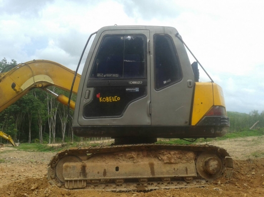 ขายรถแบคโฮ KOBELCO SK60-/// ระบบไฟเต็ม มีระบบปรับคอลโทรล ราคา 470000