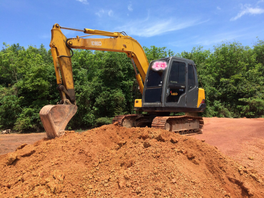 ขายรถแบคโฮ KOBELCO SK60-/// ระบบไฟเต็ม มีระบบปรับคอลโทรล ราคา 470000